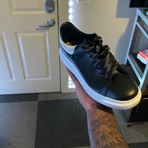 Alexander mcqueen(size 43)